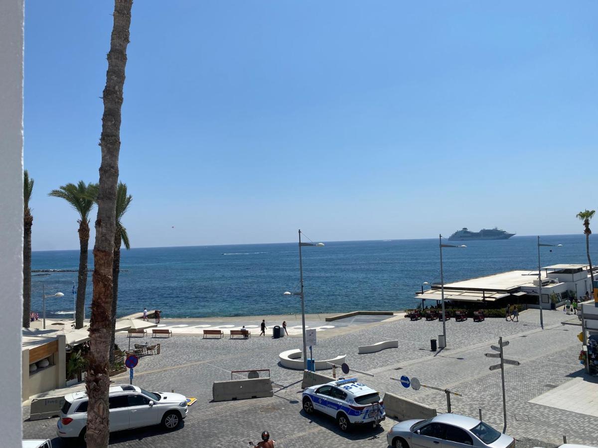 Sea La Vie #1 - Luxury Seaview Apartment Пафос Екстериор снимка